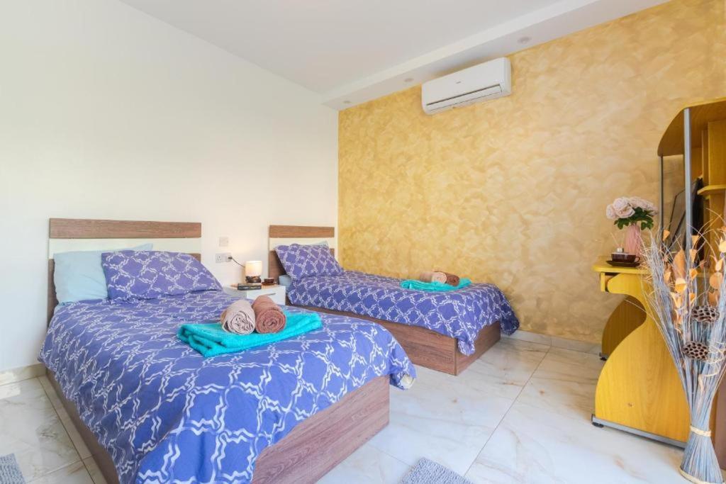 New Spacious 3bdr 2 Bth Bugibba St. Paul's Bay